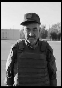 Виктор Пельменев