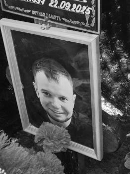 Денис Тонков