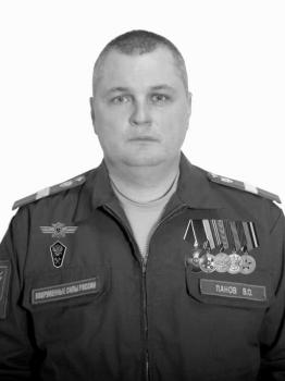 Виталий Панов