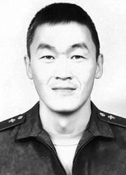 Леонид Романов