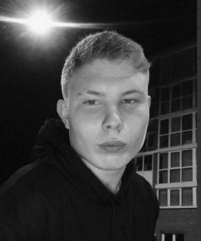 Алексей Хмелёв