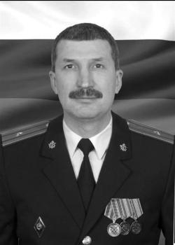 Олег Макров