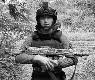 Дмитрий Махутов