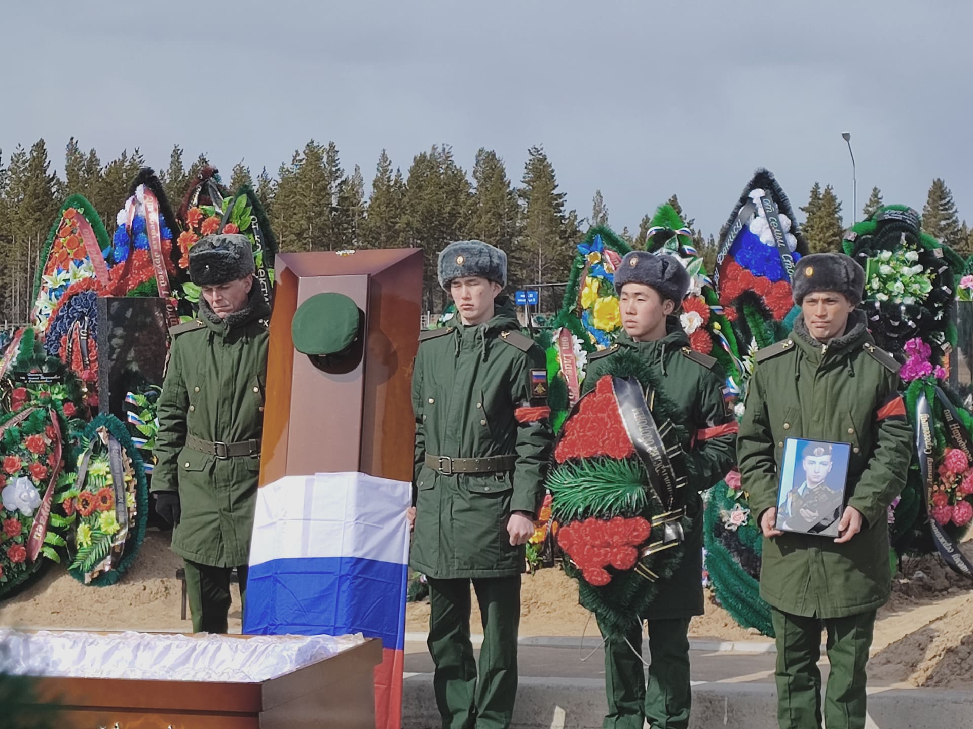 Тут всё пропахло мертвецами»